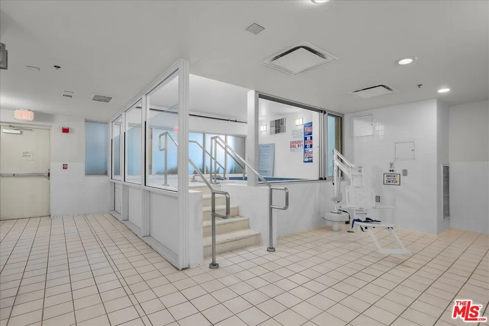 4050 Glencoe Avenue #309 Marina del Rey, CA 90292