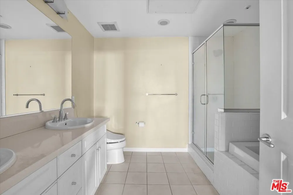 4050 Glencoe Avenue #309 Marina del Rey, CA 90292