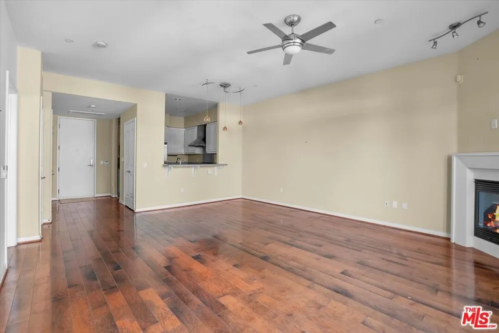 4050 Glencoe Avenue #309 Marina del Rey, CA 90292