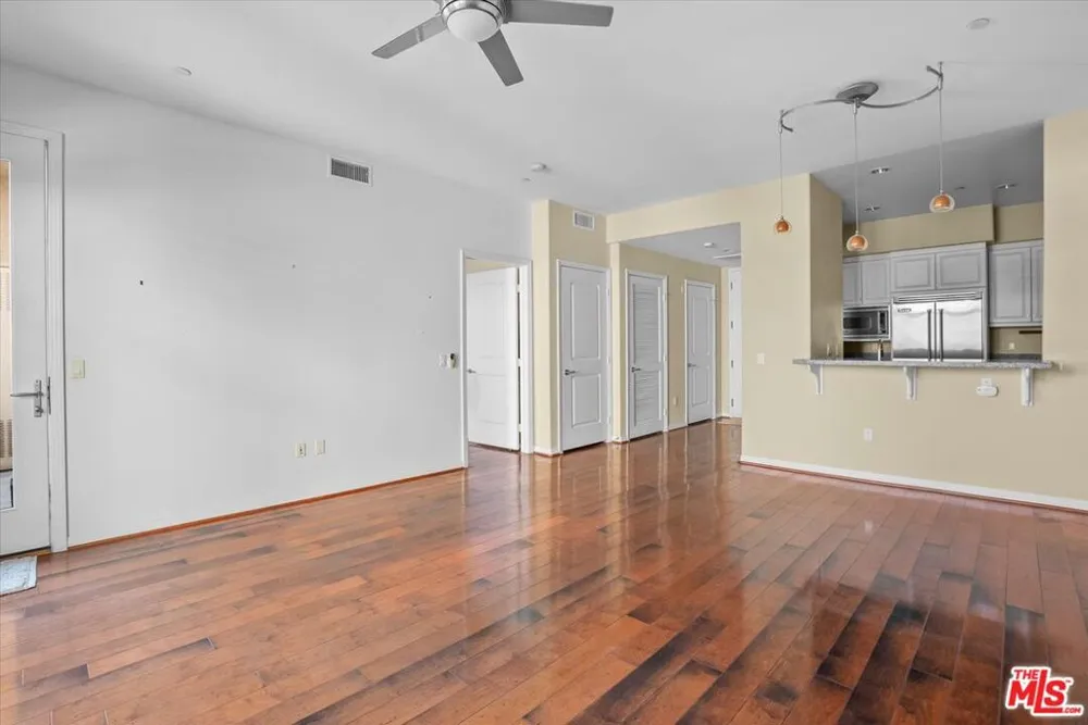 4050 Glencoe Avenue #309 Marina del Rey, CA 90292