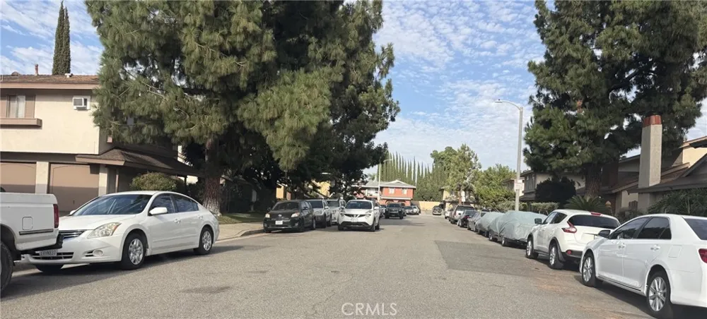 302 E Blueridge Orange, CA 92865