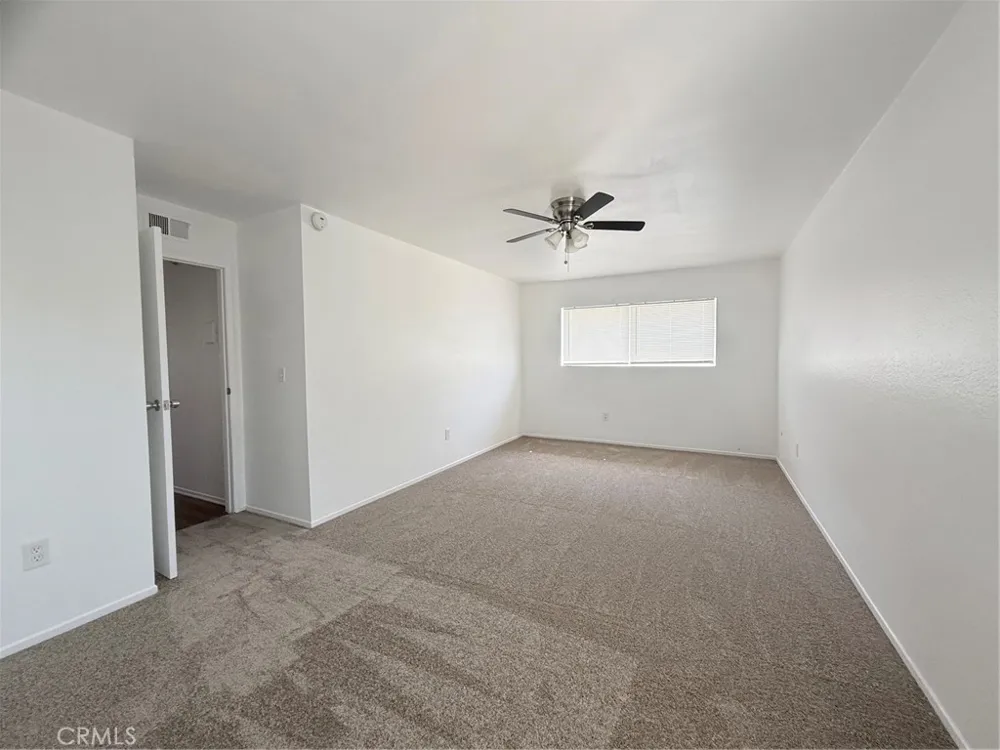 302 E Blueridge Orange, CA 92865