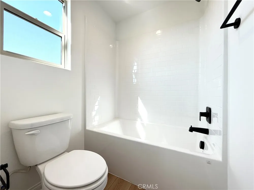 21696 Thomas Court Riverside, CA 92507