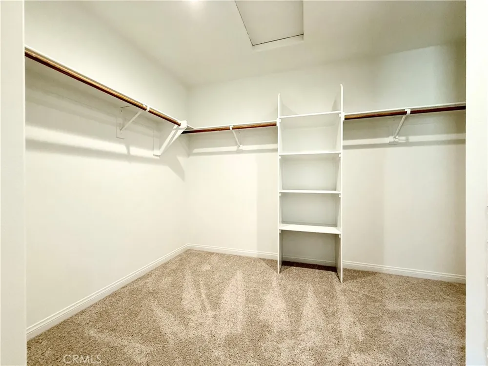 21696 Thomas Court Riverside, CA 92507