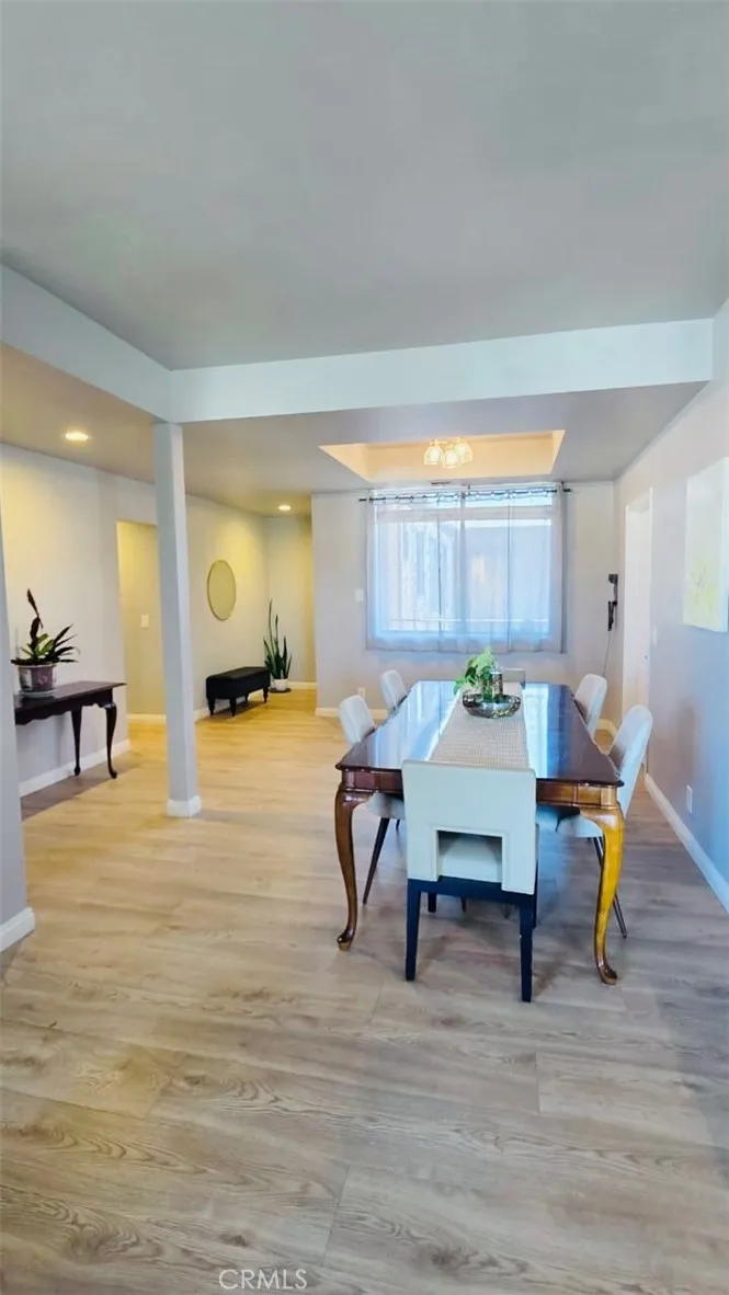 18600 Clark Street #306 Tarzana, CA 91356