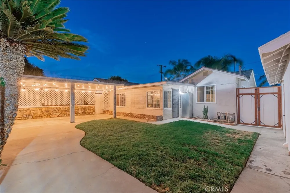 487 Jackson Colton, CA 92324