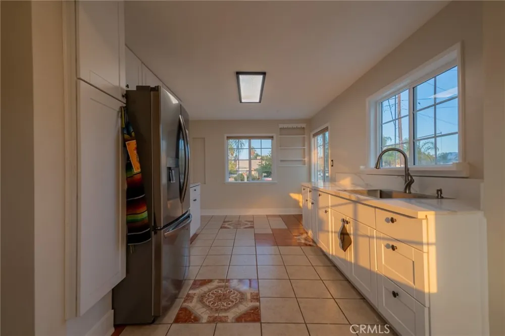 487 Jackson Colton, CA 92324