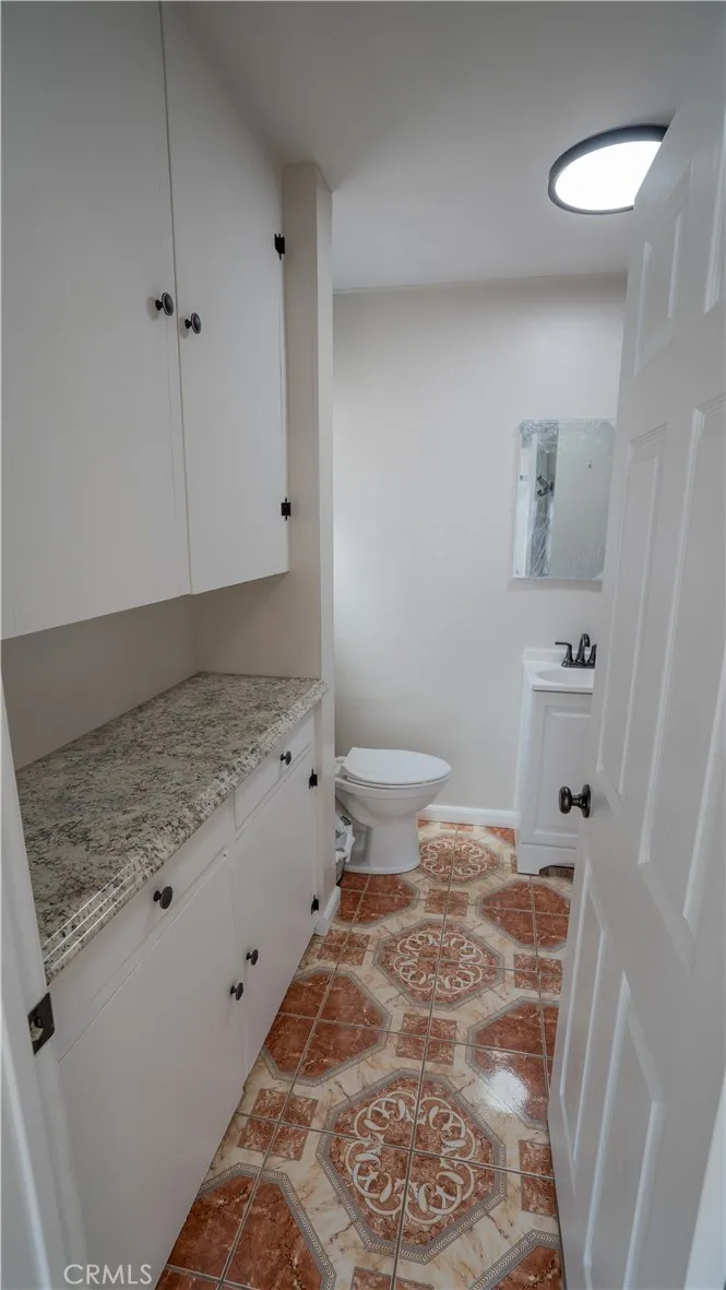 487 Jackson Colton, CA 92324