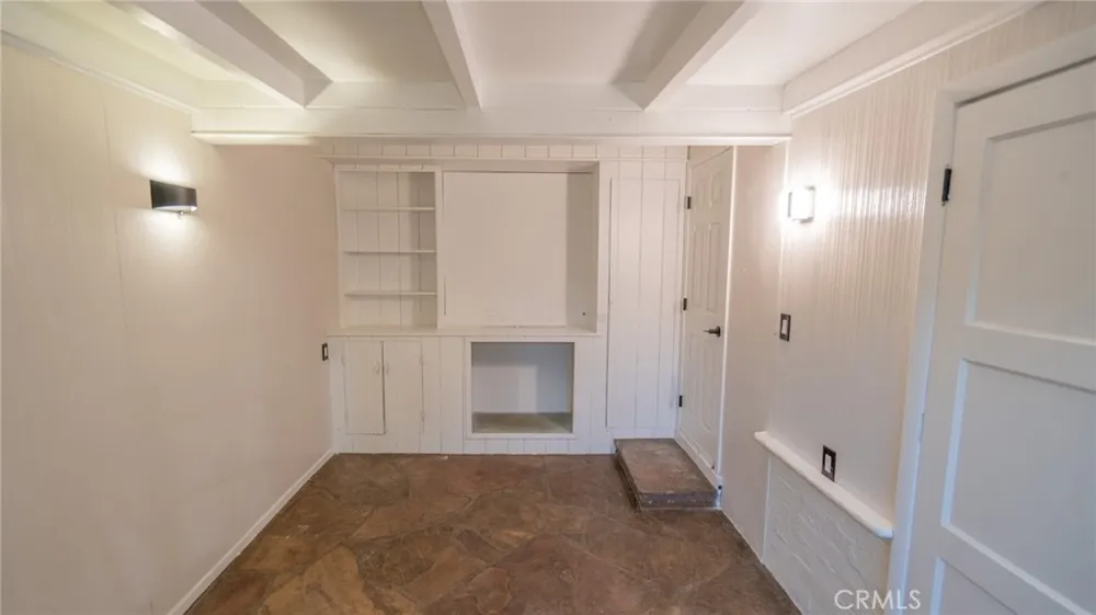 487 Jackson Colton, CA 92324