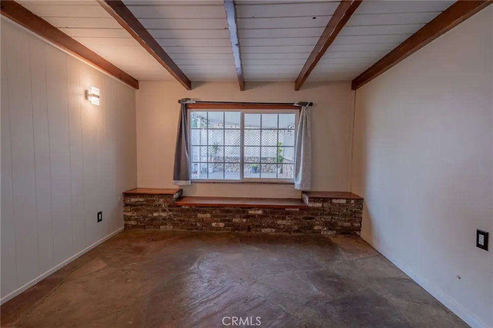 487 Jackson Colton, CA 92324