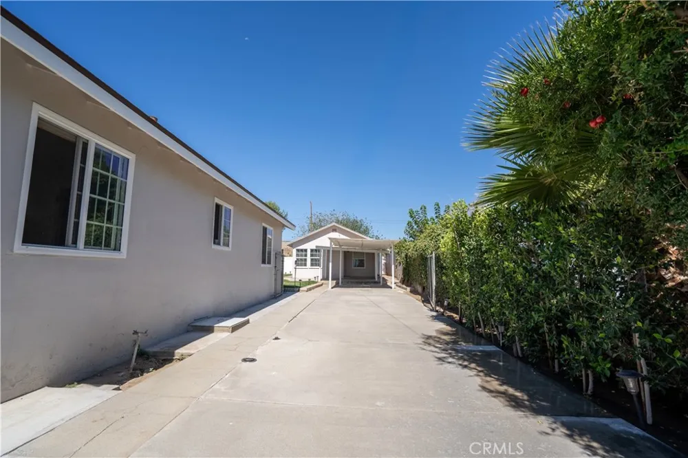 487 Jackson Colton, CA 92324