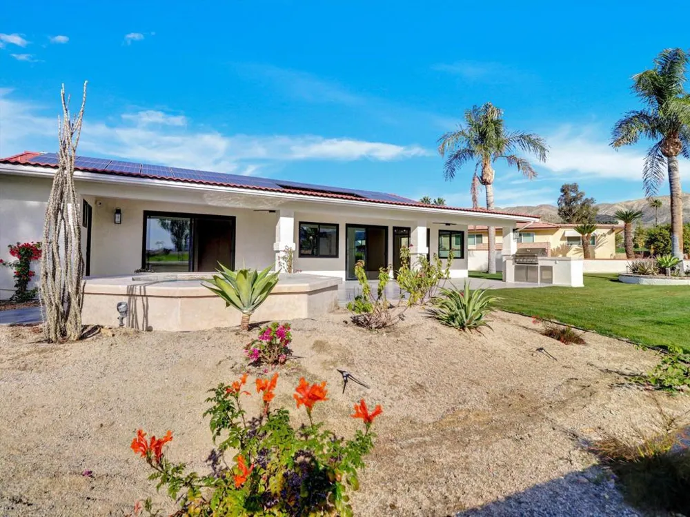 9721 Siwanoy Drive Desert Hot Springs, CA 92240