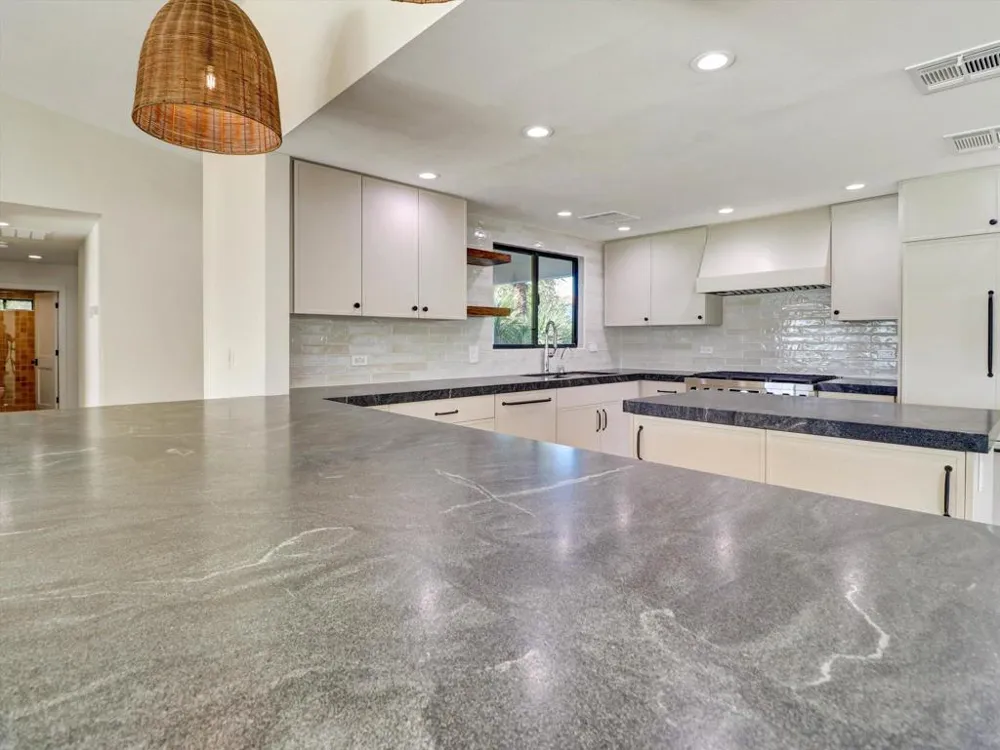 9721 Siwanoy Drive Desert Hot Springs, CA 92240
