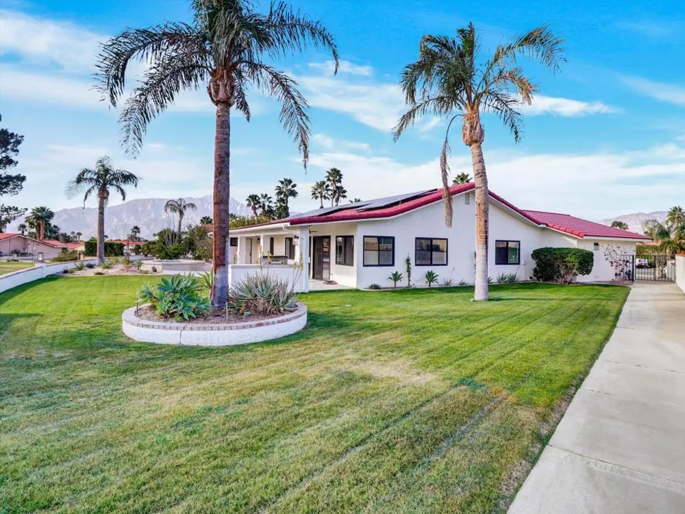9721 Siwanoy Drive Desert Hot Springs, CA 92240
