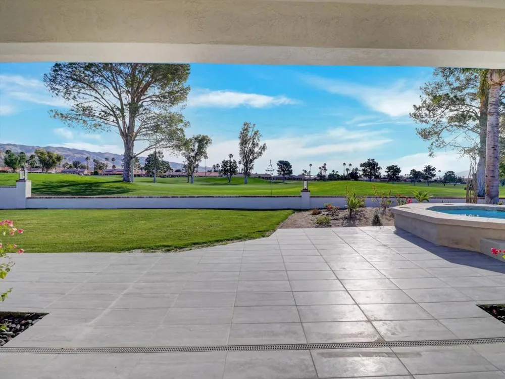 9721 Siwanoy Drive Desert Hot Springs, CA 92240