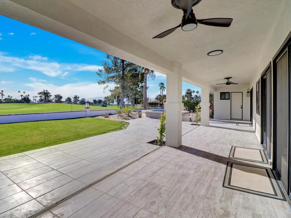 9721 Siwanoy Drive Desert Hot Springs, CA 92240