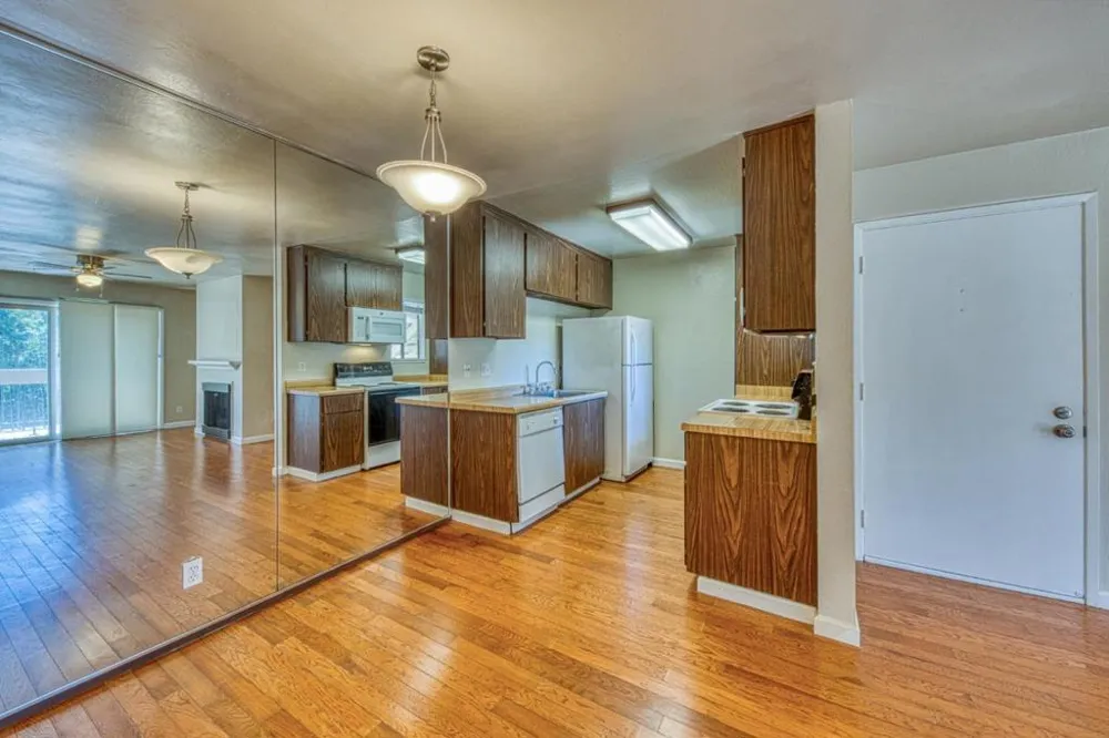 4106 Golden Oaks Lane Monterey, CA 93940