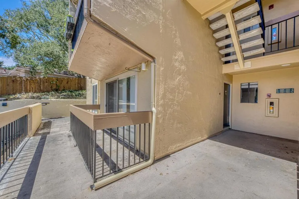 4106 Golden Oaks Lane Monterey, CA 93940