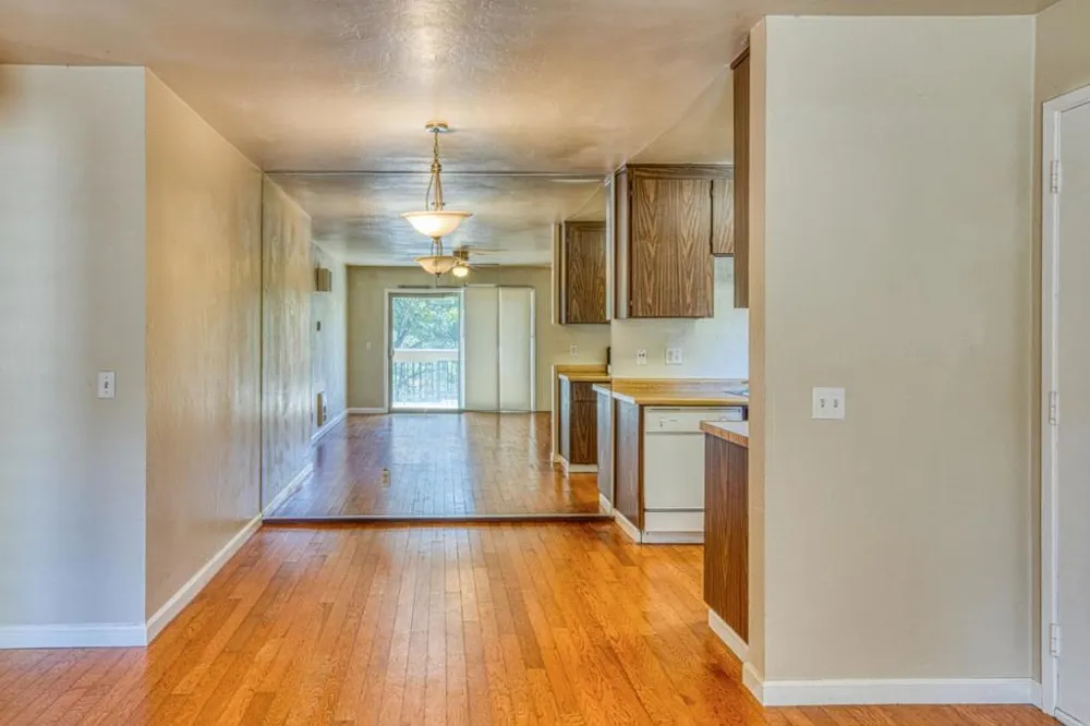 4106 Golden Oaks Lane Monterey, CA 93940