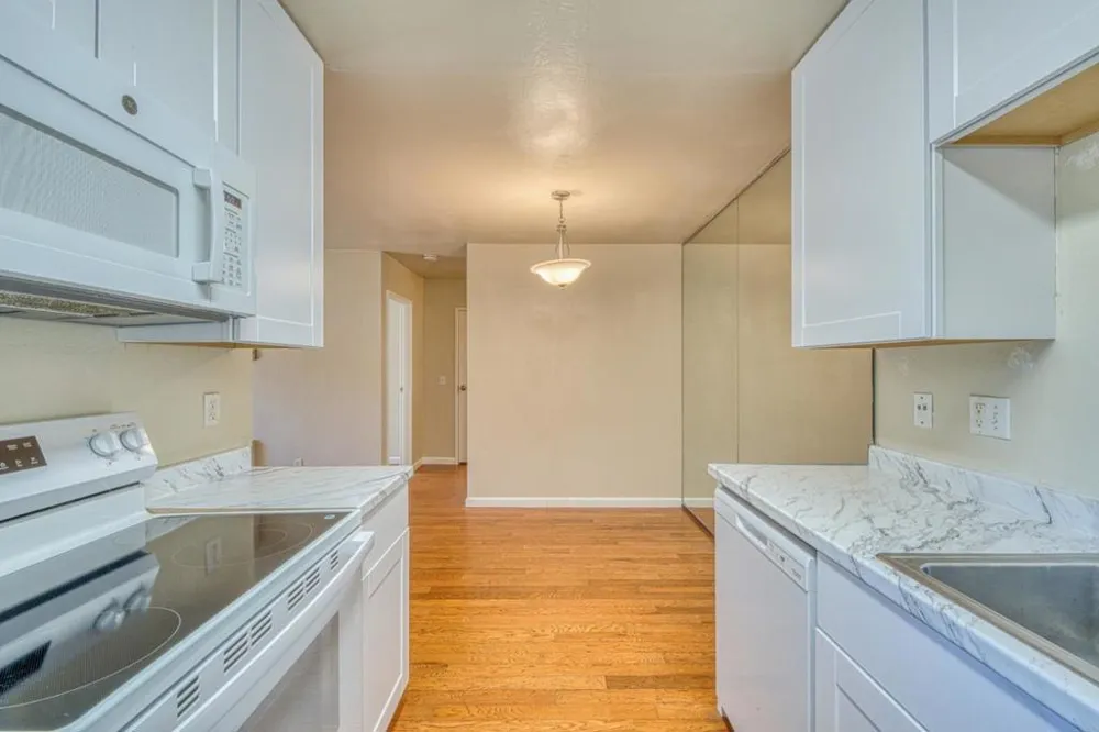 4106 Golden Oaks Lane Monterey, CA 93940