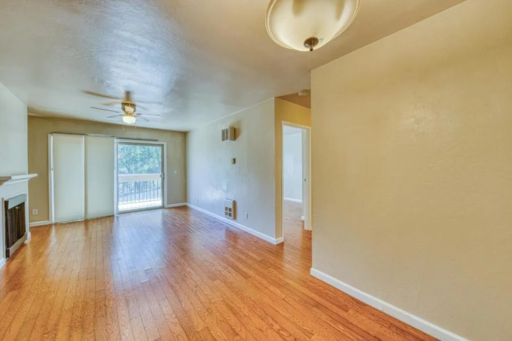 4106 Golden Oaks Lane Monterey, CA 93940