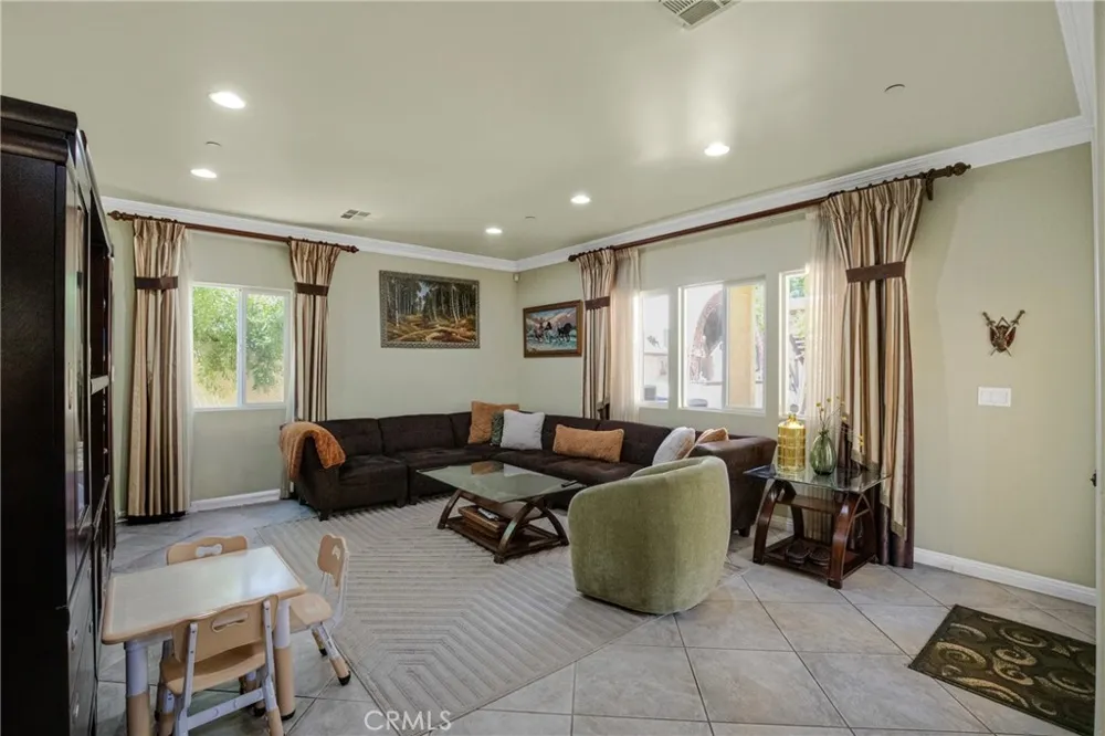 604 Sparks Burbank, CA 91506