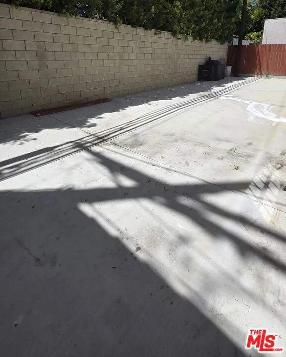 2219 S Crenshaw Boulevard #5 Los Angeles, CA 90016