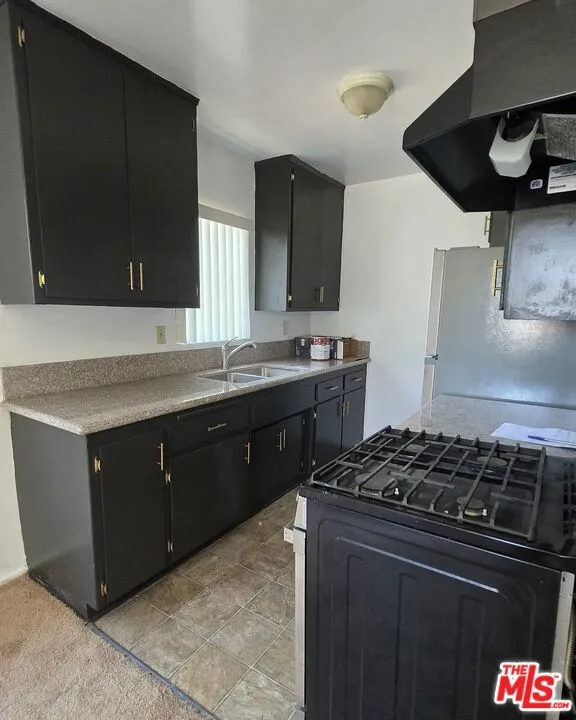 2219 S Crenshaw Boulevard #5 Los Angeles, CA 90016