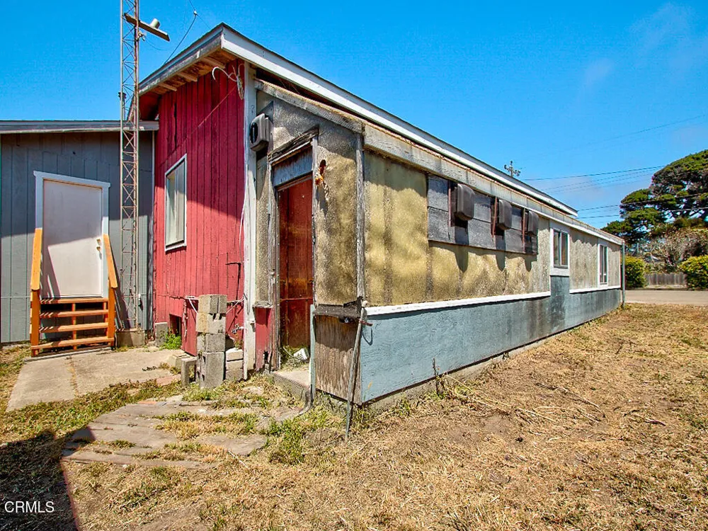 715 West Street Fort Bragg, CA 95437