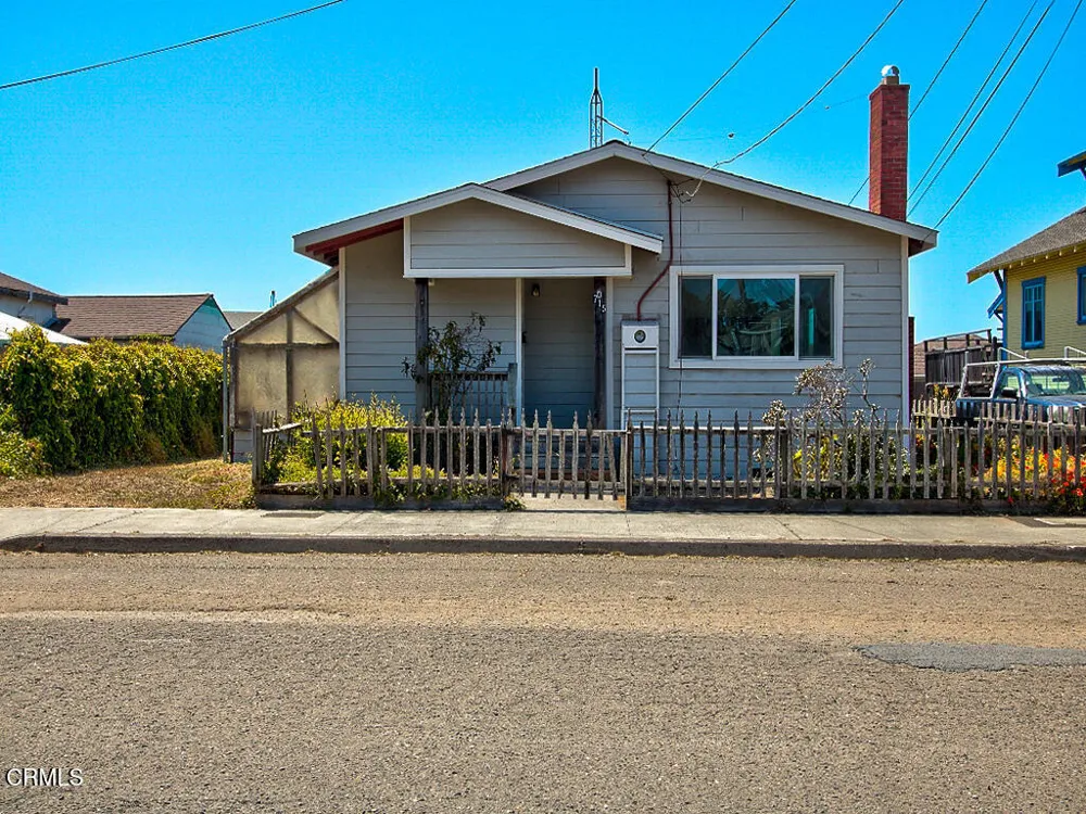715 West Street Fort Bragg, CA 95437