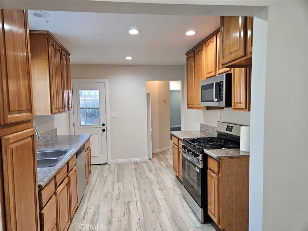1606 219TH Torrance, CA 90501