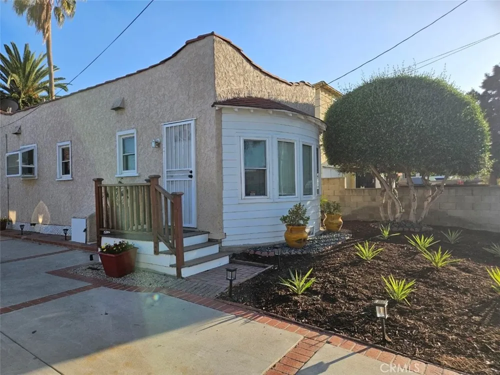 1606 219TH Torrance, CA 90501