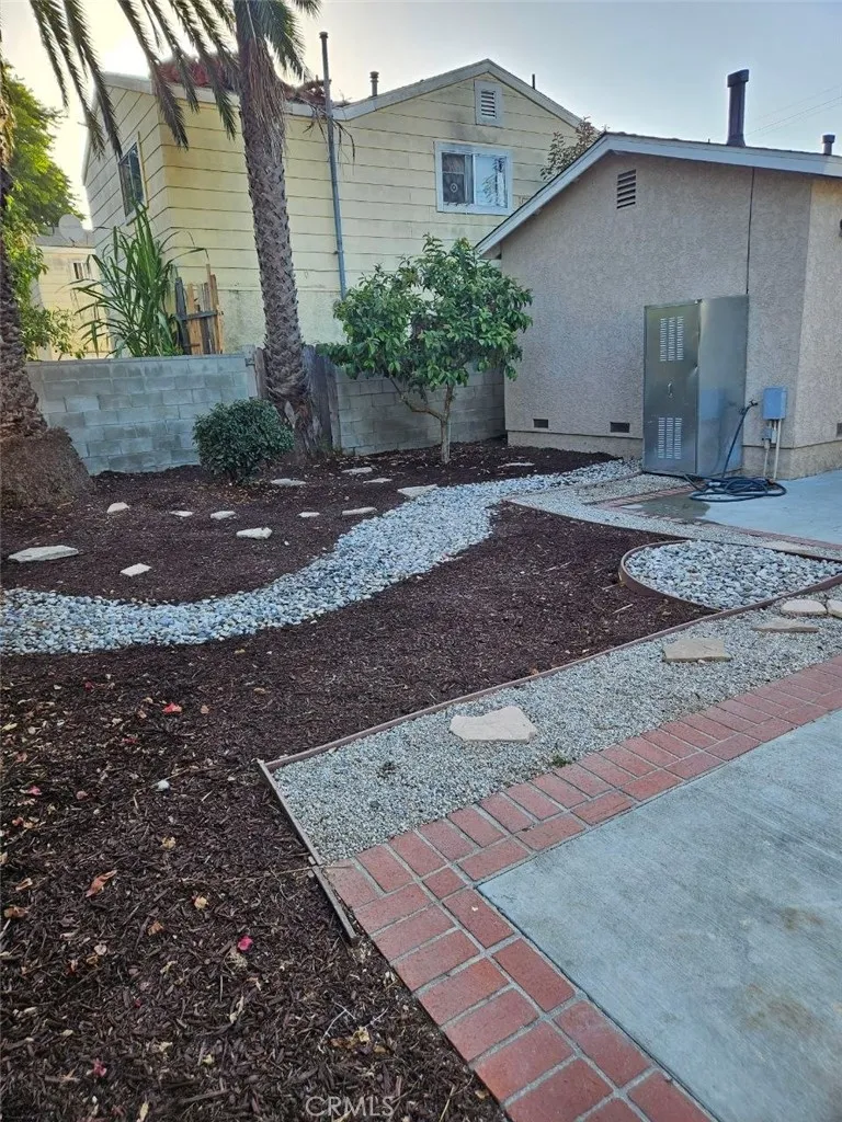 1606 219TH Torrance, CA 90501