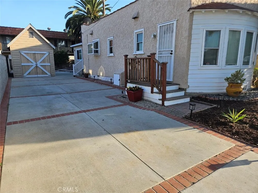 1606 219TH Torrance, CA 90501