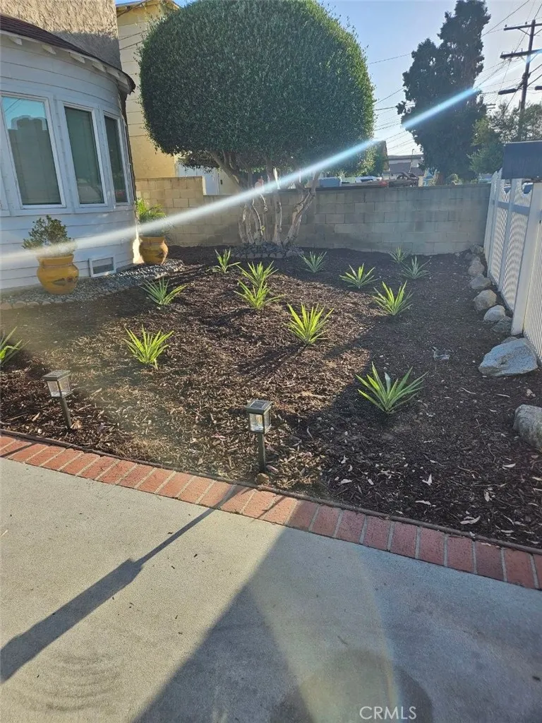1606 219TH Torrance, CA 90501