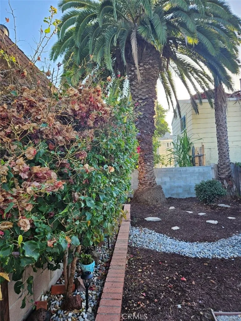 1606 219TH Torrance, CA 90501