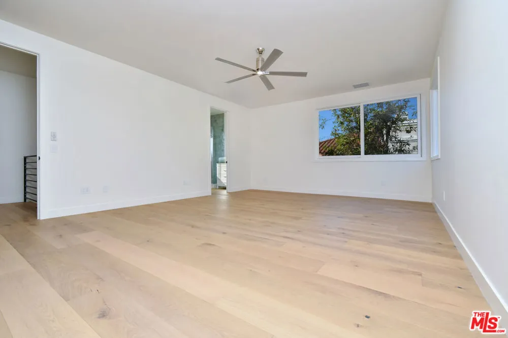 25605 Melbourne Court Calabasas, CA 91302