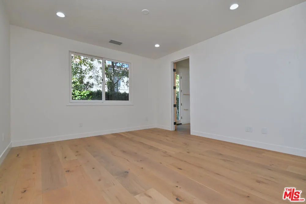 25605 Melbourne Court Calabasas, CA 91302
