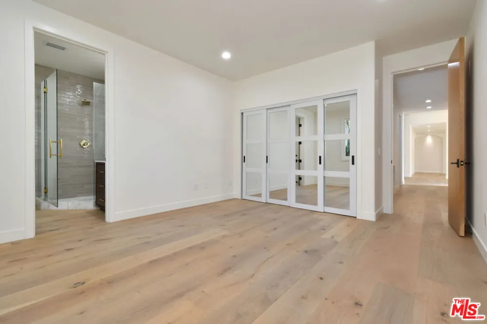 25605 Melbourne Court Calabasas, CA 91302