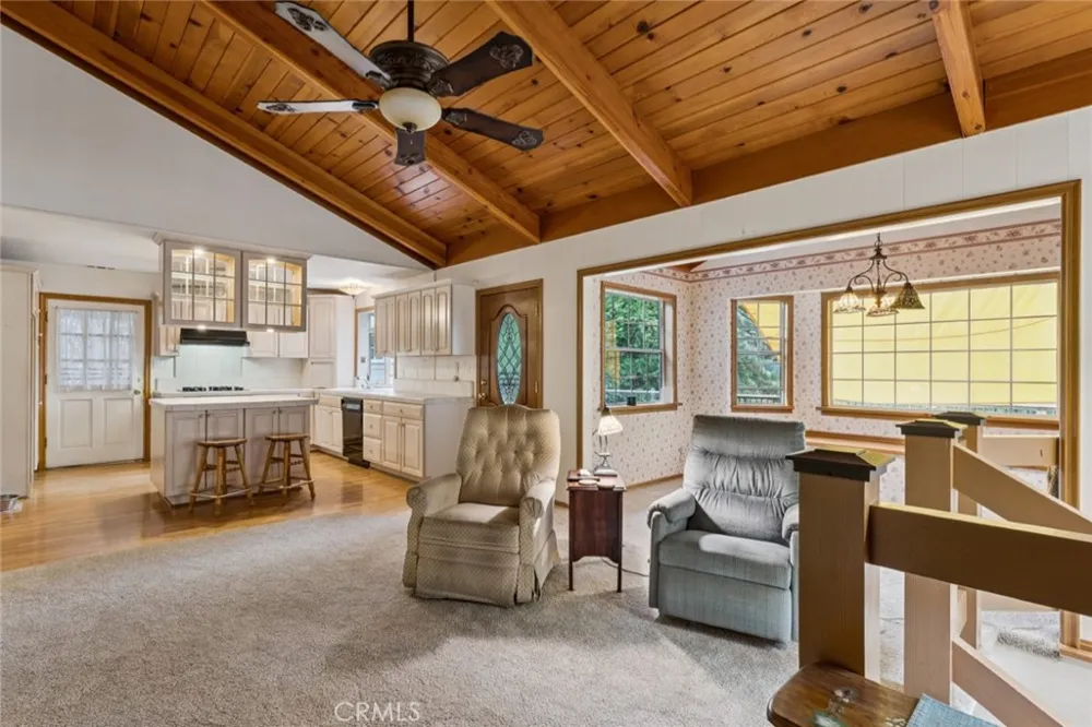 24899 Basel Crestline, CA 92325