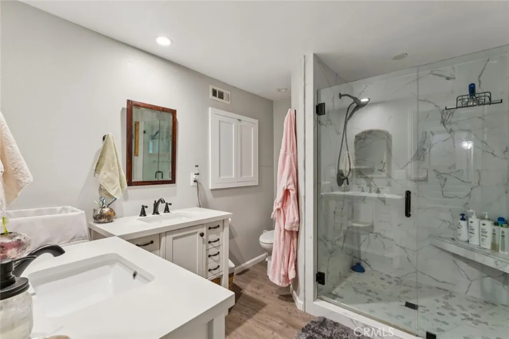 24899 Basel Crestline, CA 92325