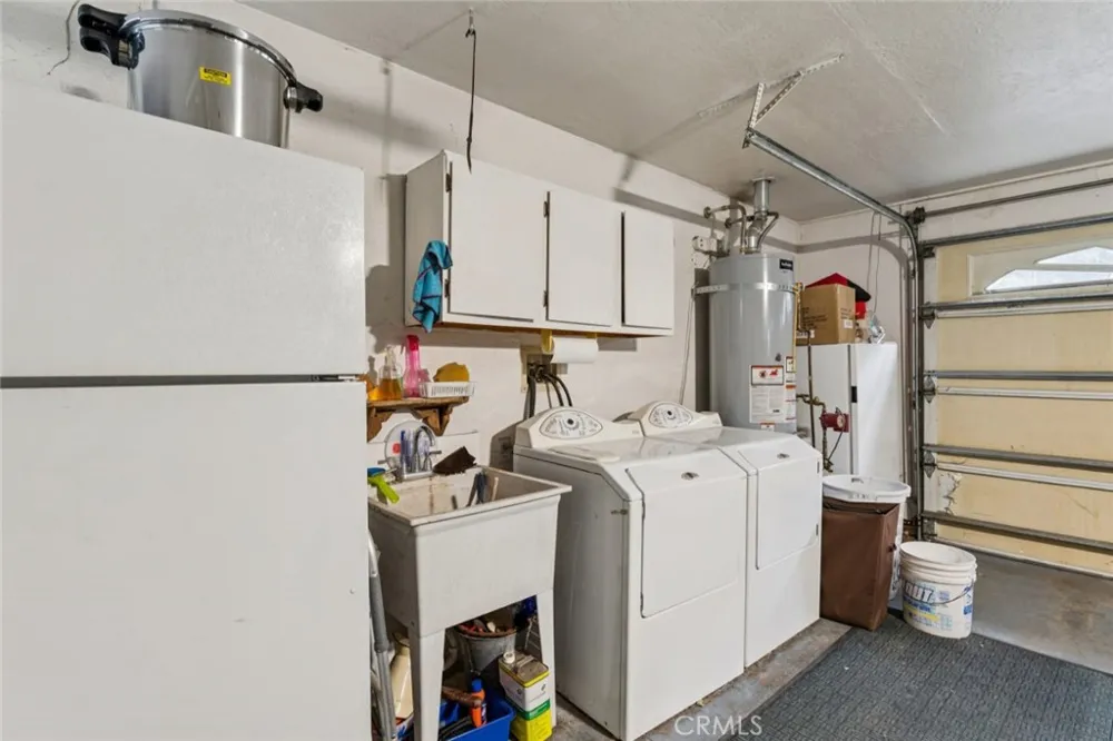 24899 Basel Crestline, CA 92325