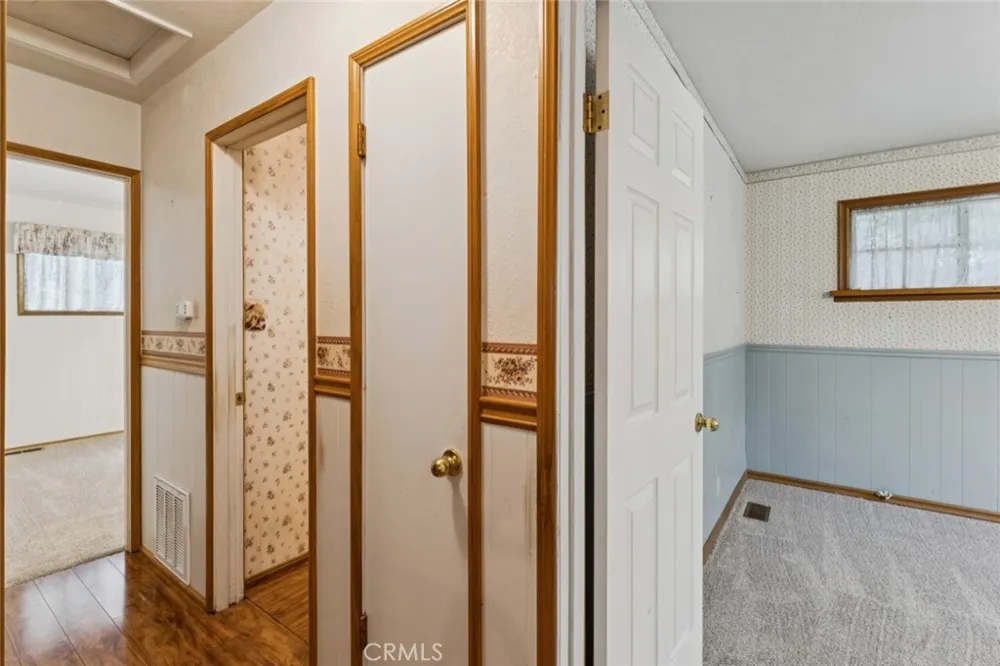 24899 Basel Crestline, CA 92325