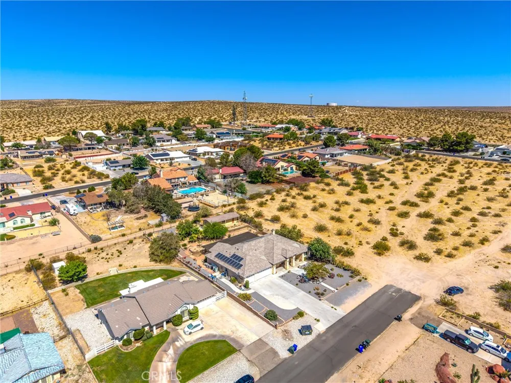 26760 Cinch Helendale, CA 92342