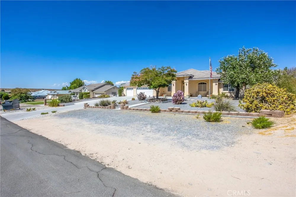 26760 Cinch Helendale, CA 92342