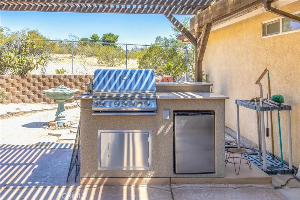 26760 Cinch Helendale, CA 92342