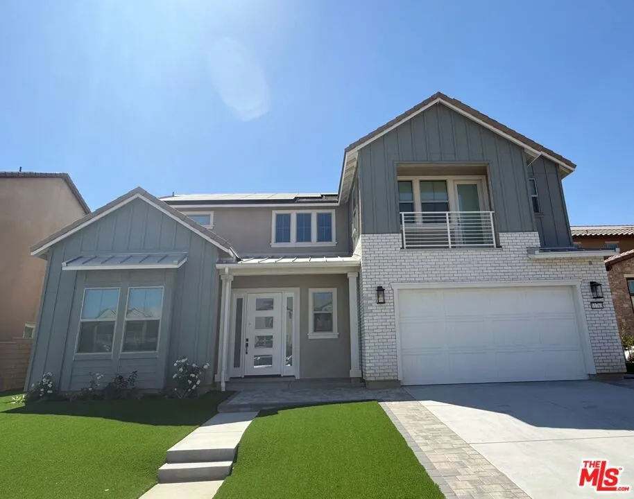 11763 Quailrun Ct. Chatsworth, CA 91311