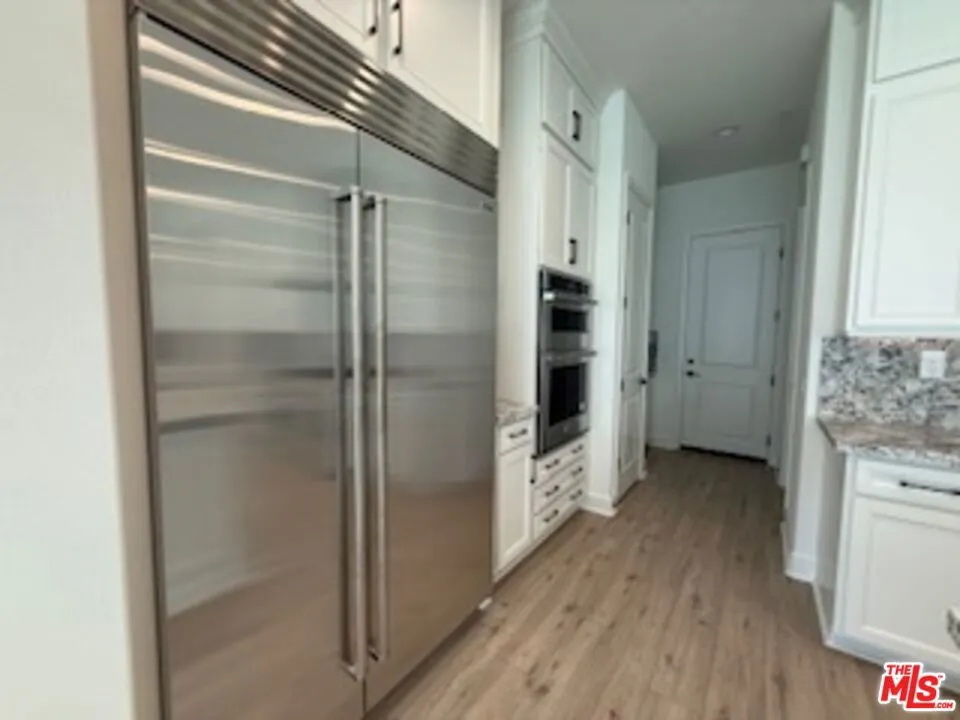 11763 Quailrun Ct. Chatsworth, CA 91311