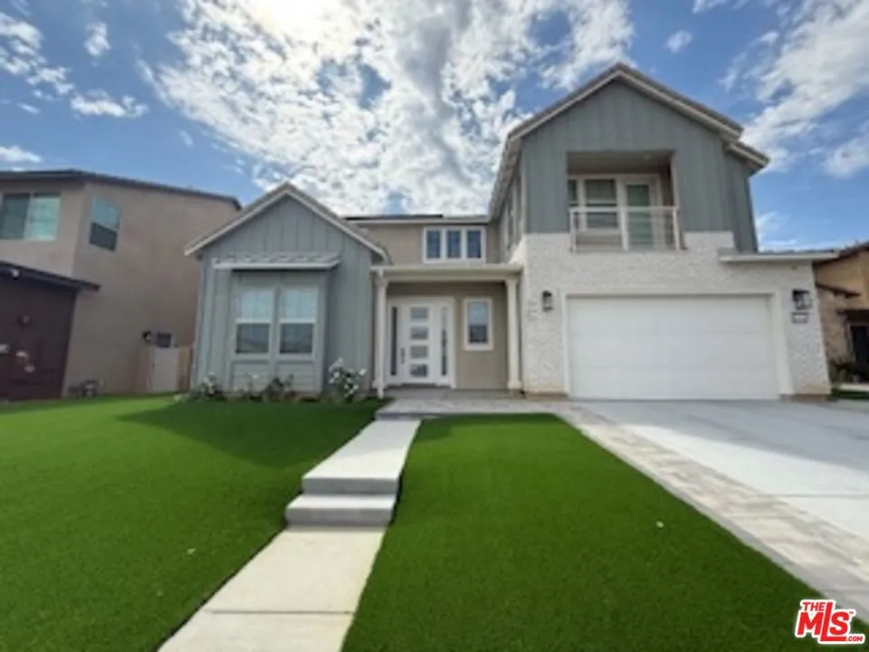 11763 Quailrun Ct. Chatsworth, CA 91311