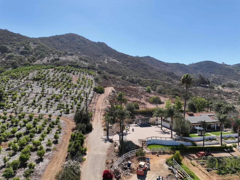 Broadway Escondido, CA 92026